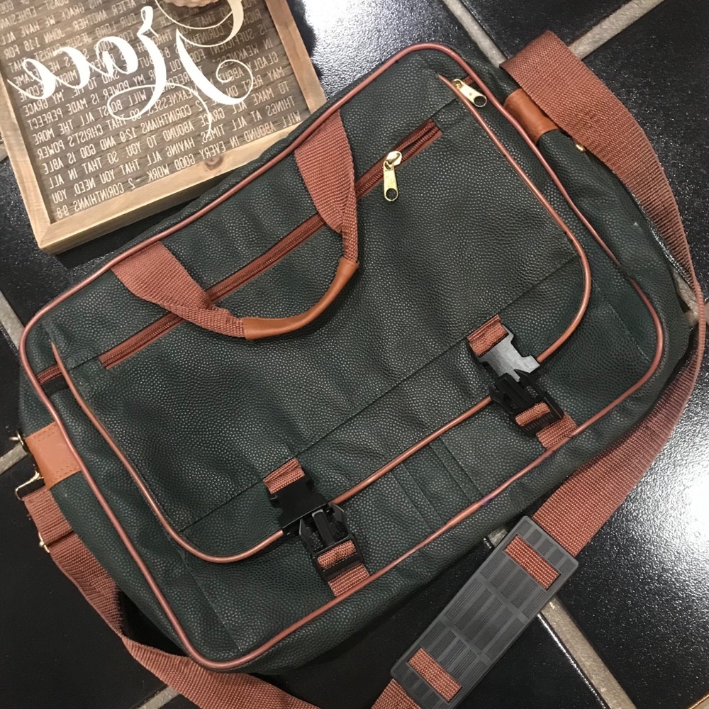 ✔️Laptop/ Bag/Crossbody Faux Leather Messenger